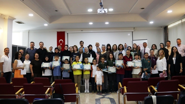 Yalova'da Dilimizin Zenginlikleri ödül töreni