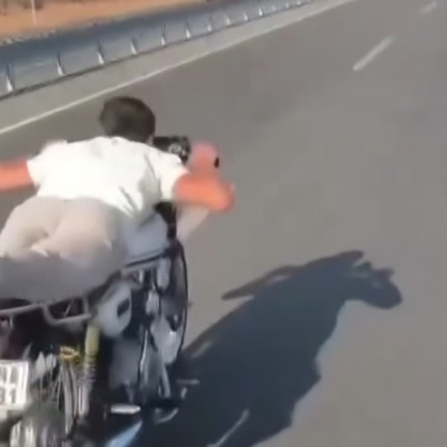 Trafiği tehlikeye atan motosiklet sürücülerine 138 bin 500 lira ceza