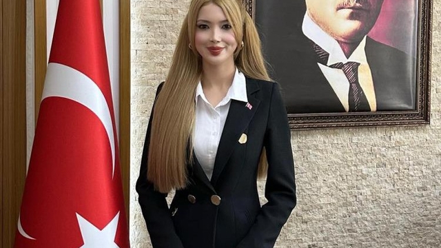 'Barbie Kaymakam' vali yardımcısı oldu
Ladik Kaymakamı Tuğçe Orhan, Burdur Vali Yardımcısı olarak atandı