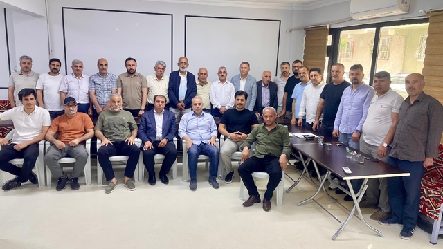 Alikanlılar Derneği'nde Abuzer Altun güven tazeledi