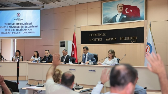 Denizli Büyükşehir Meclisinde barınma, kent trafiği ve sosyal refah odaklı projeler görüşüldü