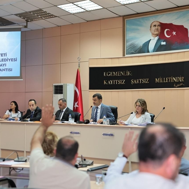 Denizli Büyükşehir Meclisinde barınma, kent trafiği ve sosyal refah odaklı...
