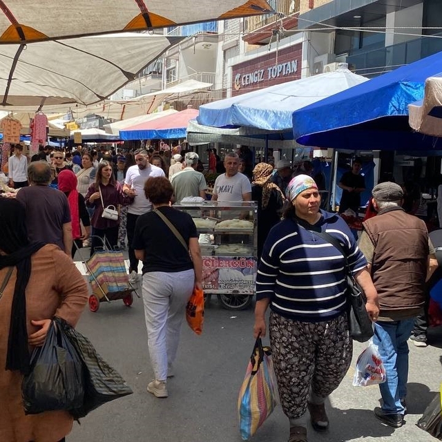 Efeler'de sınav sessizliği için pazar düzenlemesi yapıldı