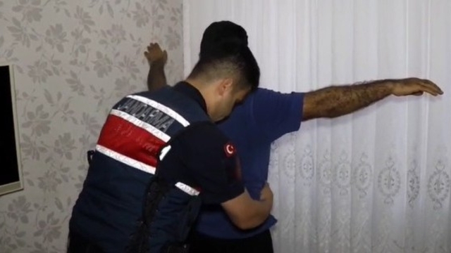 Mersin merkezli terör operasyonunda 2 şüpheli tutuklandı