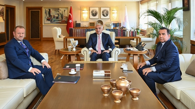 Bakan Ersoy, RTÜK Başkanı Daniş'i kabul etti