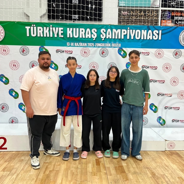 Kütahyalı gençler Türkiye Kuraş Şampiyonası'nda Türkiye ikincisi oldu