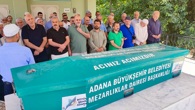 Kazada ağır yaralanan ve geçen hafta çocuğu doğan Ediz öğretmen kurtarılamadı
