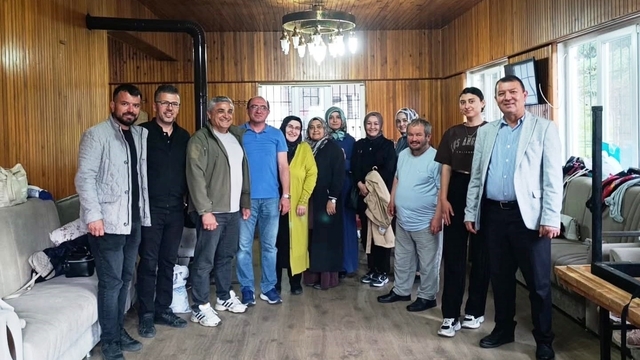 Simav'da üniversite öğrencilerine moral ve motivasyon kampı