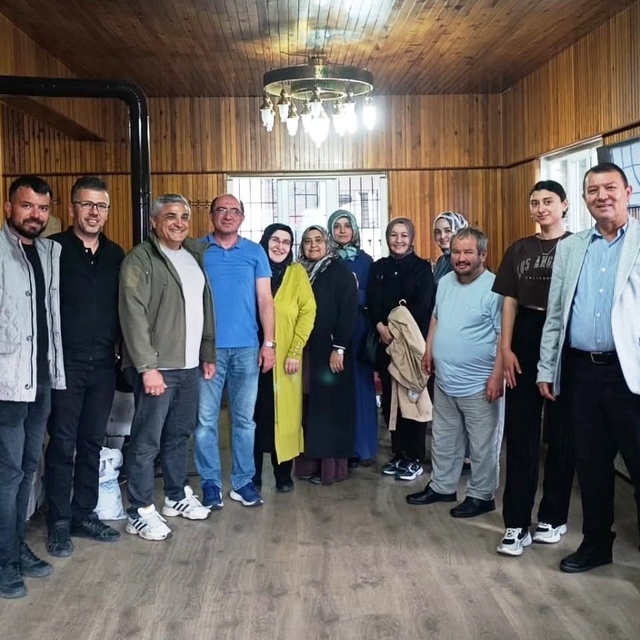 Simav'da üniversite öğrencilerine moral ve motivasyon kampı