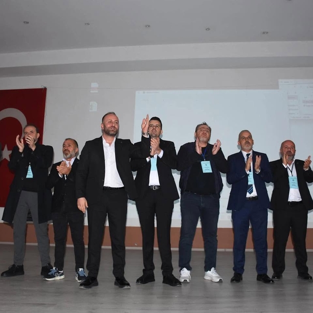 Altay'da kongre telaşı