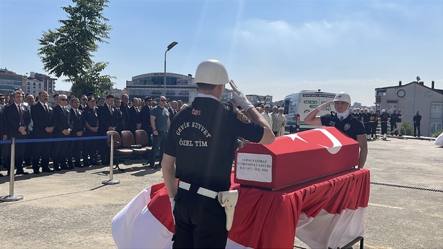 Duruşmada kalp krizi geçirip hayatını kaybeden Cumhuriyet savcısı için tören yapıldı (2)