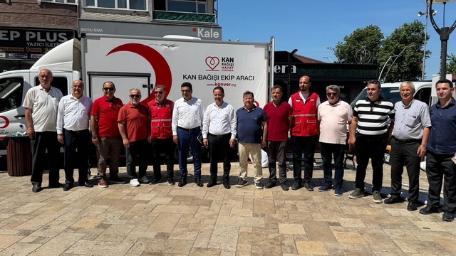 Farkındalık için açık havada kitap okudular