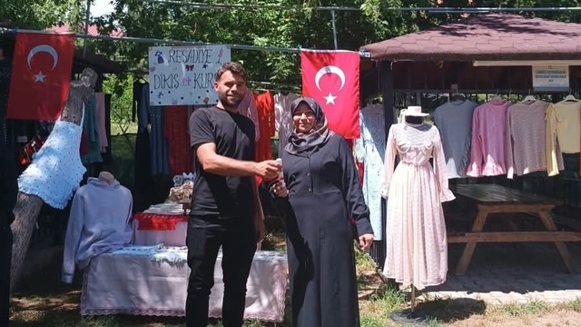 Sandıklı'da dikiş nakış kursu sergisi yoğun ilgi gördü