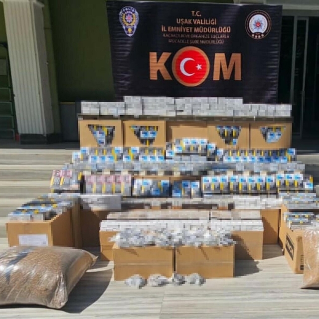 Uşak'ta toplam 306 bin 400 makaron ele geçirildi; 3 gözaltı