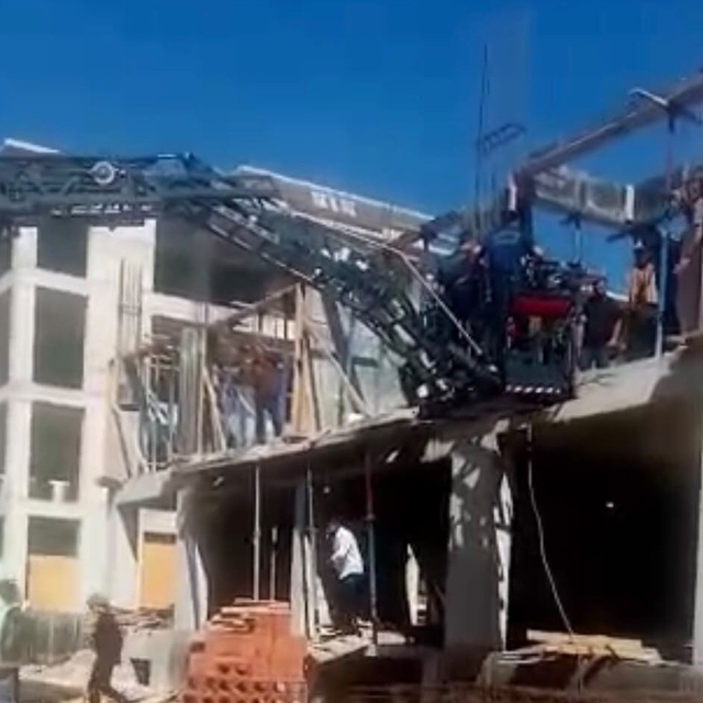 Malatya'da inşaattan düşen işçi yaralandı
