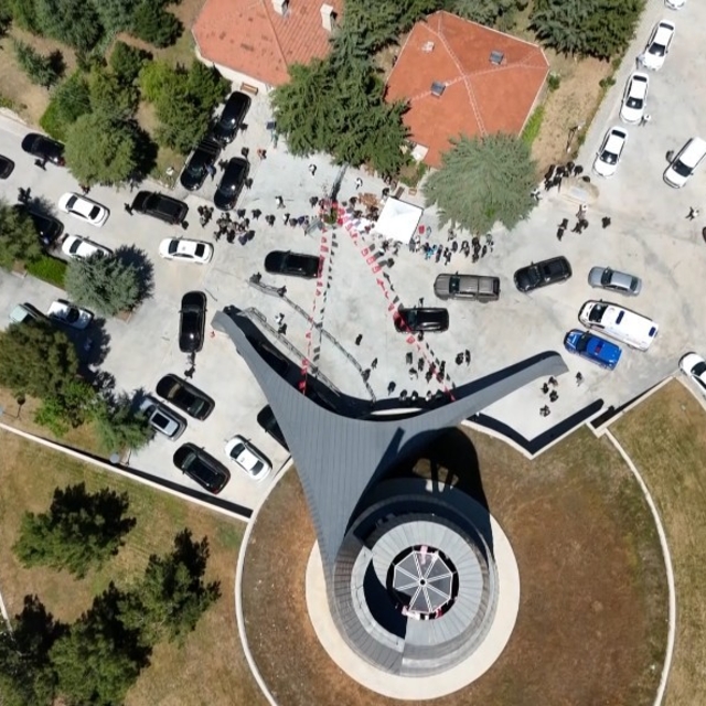9. Cumhurbaşkanı Süleyman Demirel'in 11'inci yıl anmasına katılımın az oldu...