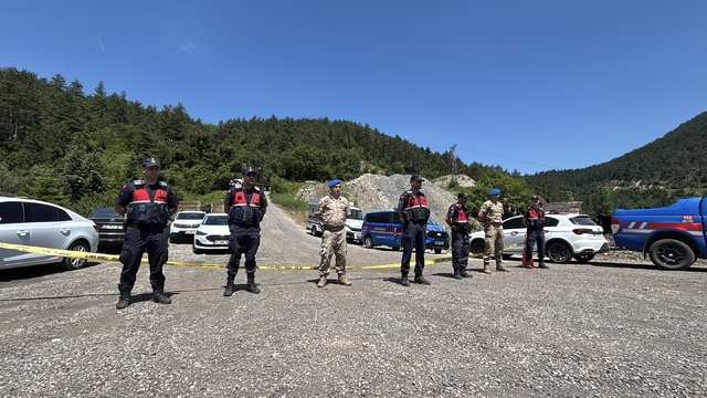 Maden ocağında hayatını kaybeden işçiyi çıkarma çalışmalarına yangın engeli