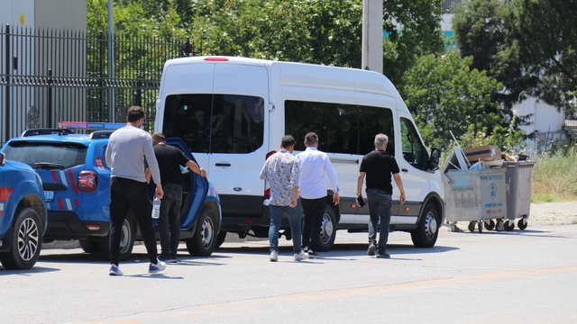 Uyuşturucu operasyonunda gözaltına alınan avukatlar adli tıbba sevk edildi