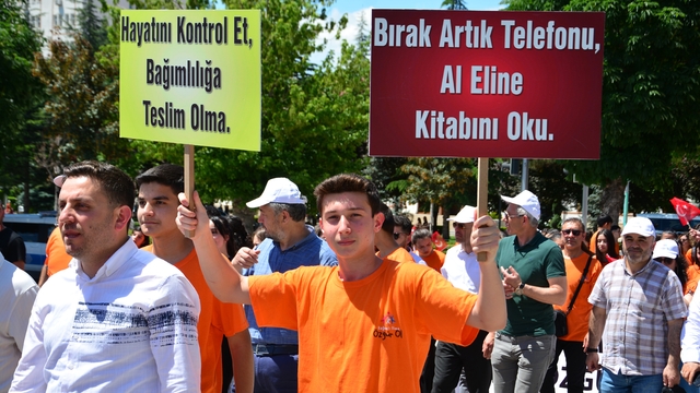 Çorum'da bağımlılığa karşı farkındalık yürüyüşü
