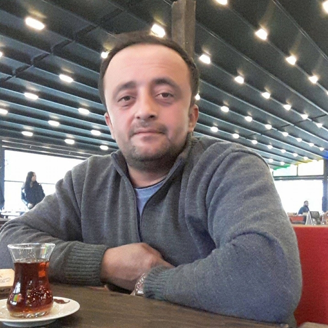 Yardım için durduğu emniyet şeridinde otomobil çarpmıştı, son yolculuğuna u...