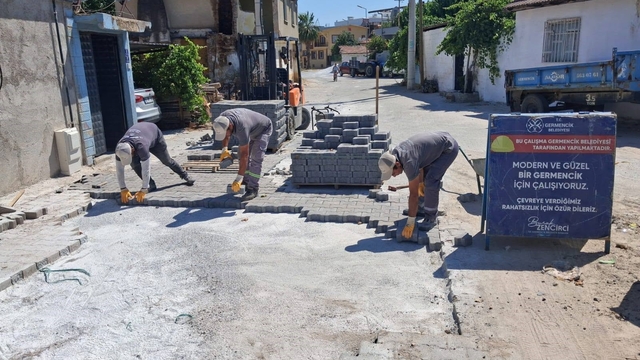 Germencik'te yol ve çevre düzenleme çalışmaları sürüyor