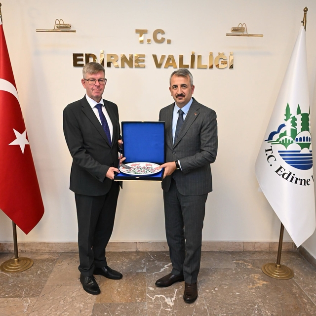 Edirne Valisi Sezer, Litvanya Cumhuriyeti Ankara Büyükelçisi Janukonis'i ka...