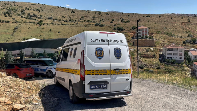 Husumetlisini pompalı tüfekle vurdu