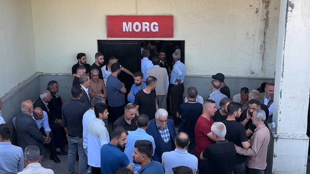 Yolcu minibüsü ile kamyonun çarpıştığı kazada ölü sayısı 3'e yükseldi