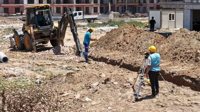 Başkan Çerçioğlu: "Aydınımız için çalışmaya devam ediyoruz"
ASKİ tüm ilçelerde altyapı yatırımlarını sürdürüyor