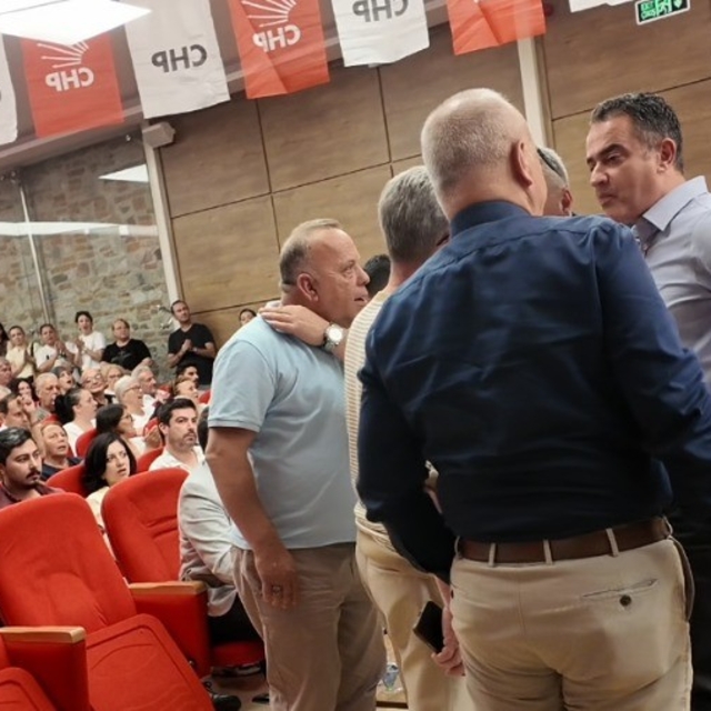 CHP'nin Birlik ve Beraberlik toplantısından ayrılan Başkan Arıcı'dan açıkla...