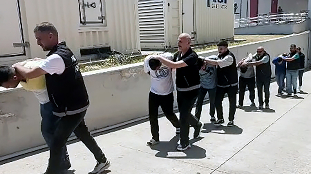 Adana'da 'torba'cılara operasyon; 4 tutuklama