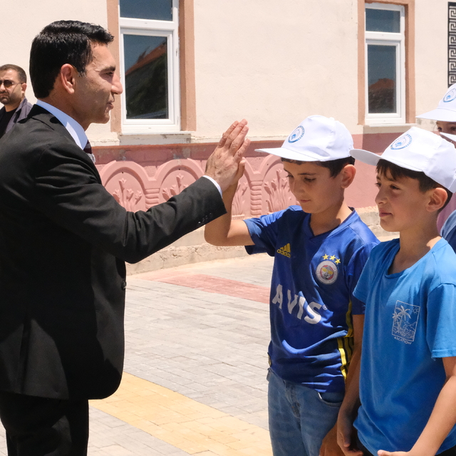 Gürçayır Belediyesinden öğrencilere yıl sonu şenliği