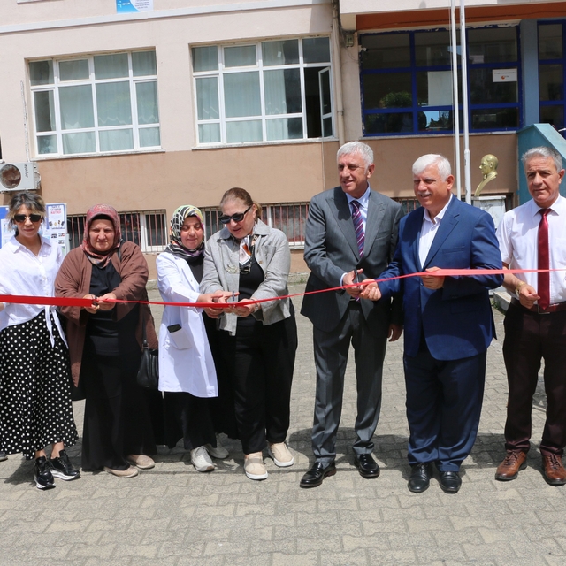 Of'ta öğrencilerin yıl boyunca hazırladığı çalışmalar sergilendi
