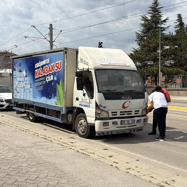 Eskişehir'de kamyonun çarptığı çocuk ağır yaralandı