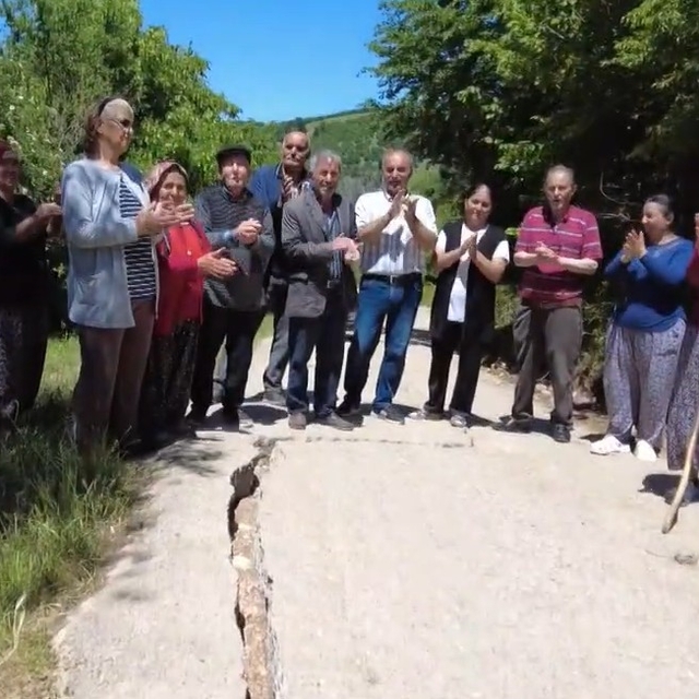 Tokat'ta heyelan korkusuyla vatandaşlar evlerine giremiyor