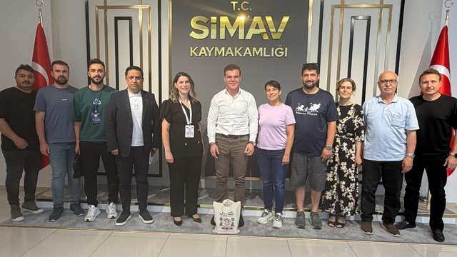 Simav Kaymakamı Karaloğlu, Yunanistanlı uzman ve öğretmenleri kabul etti