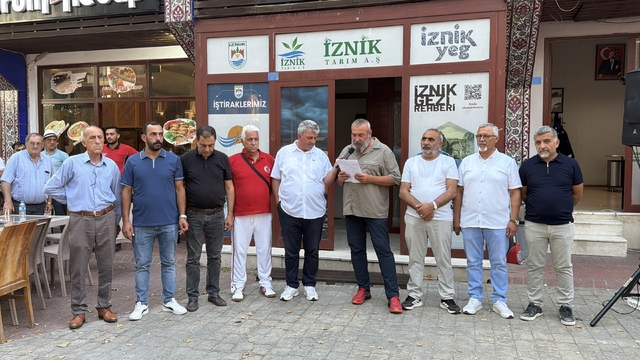 "'Sakin Şehir' ünvanlı İznik sakin kalmalı" çağrısı
İznik'te hemşehri dernekleri, ilçenin uyuşturucu, gasp, tefecilik ve şiddet olaylarıyla anılmasına tepki gösterdi