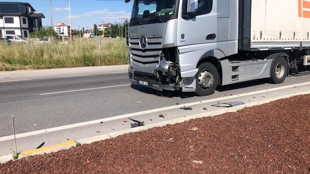 Bolvadin'de trafik kazası: 1 yaralı