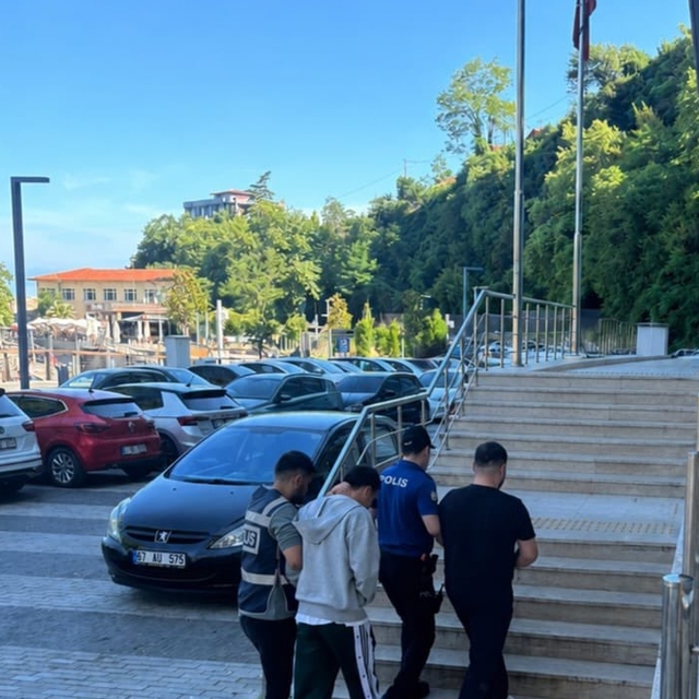 Zonguldak'ta fuhuş operasyonunda 2 zanlı tutuklandı