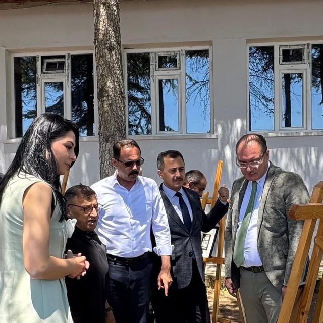 Resim sergisi büyük ilgi gördü