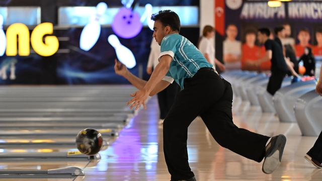 Ünilig Bowling Türkiye Şampiyonasında birinciler ödüllerini aldı