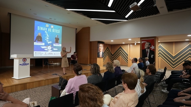 Sınav ve Ötesi programı gençlere rehber oldu