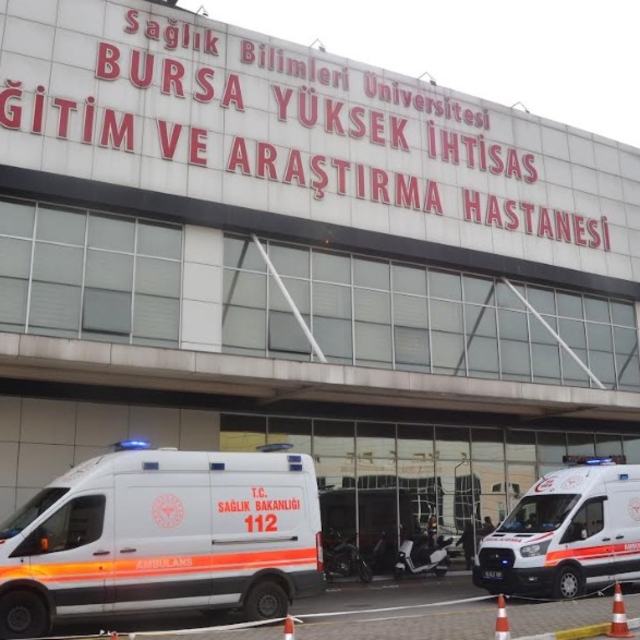 Bursa YİEAH'ta ilk kez uygulanan vNOTES tekniği ile sağlığına kavuştu