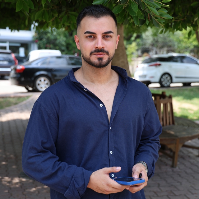 Trafikte doktorun hakaretlerine maruz kalan genç konuştu
Trafikte tartıştığ...