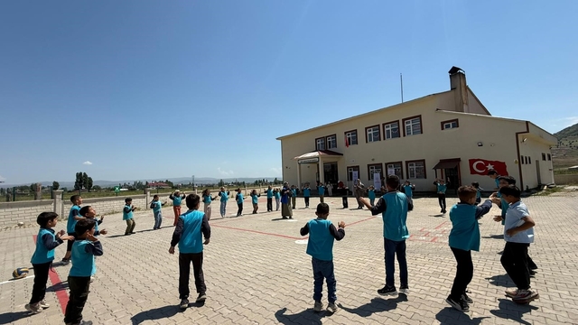 Hasköy'de "Merkezin Her Yerde" coşkusu: Öğrenciler sosyal, kültürel ve sportif etkinliklerle eğlendi