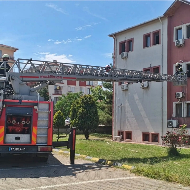 Gelibolu'da deprem ve yangın tatbikatı yapıldı