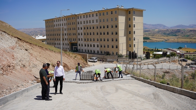 Kahta MYO yolu yeni yüzüyle hizmete sunuldu