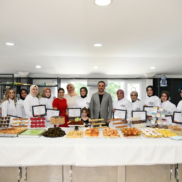 Pastacılık Akademisi'nde mezuniyet coşkusu