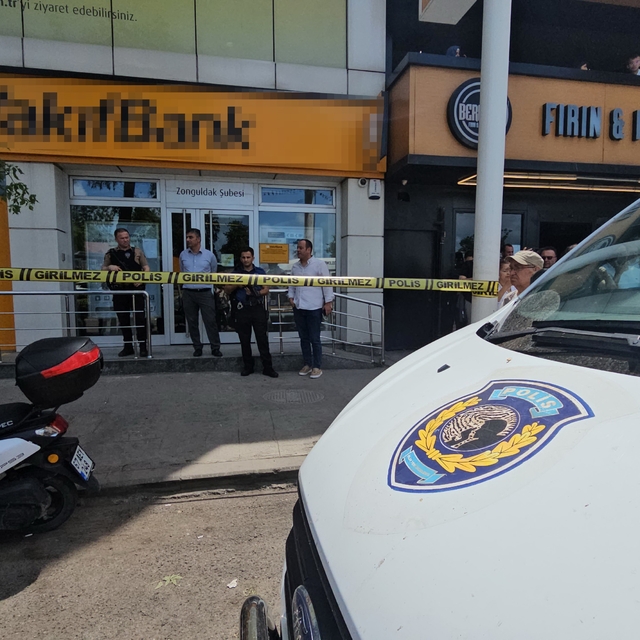 Zonguldak'ta bankada icra öfkesi: Silahla ateş açtı
Şüpheli şahıs gözaltına...