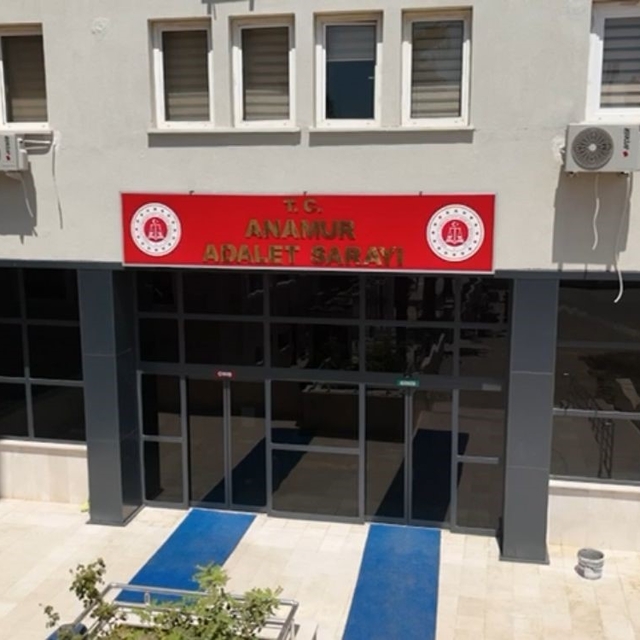 Yaşlı kadını bağlayıp gasp eden şüpheli kadın yakalanıp tutuklandı
